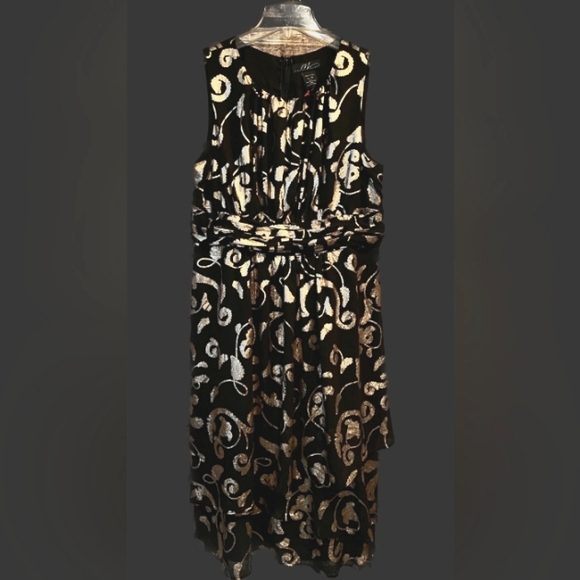 Beautiful party dress NWT - Picture 2 of 10